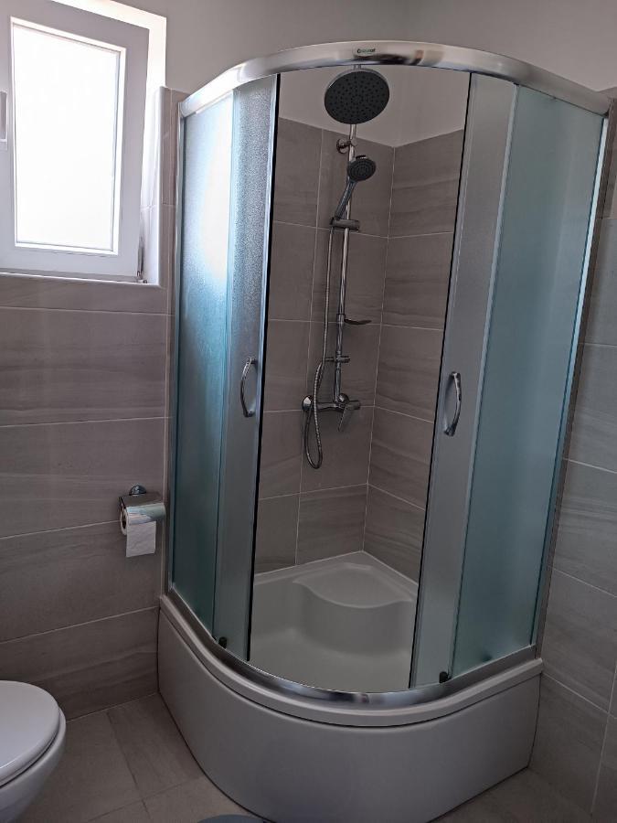 Apartment Hinic Vrhovine 외부 사진