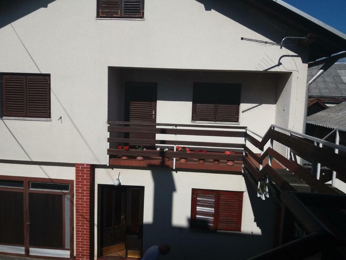 Apartment Hinic Vrhovine 외부 사진